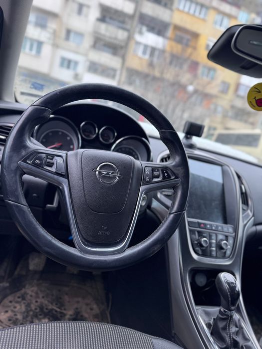 Opel Astra J 2.0cdti 165 коня, На части!!!