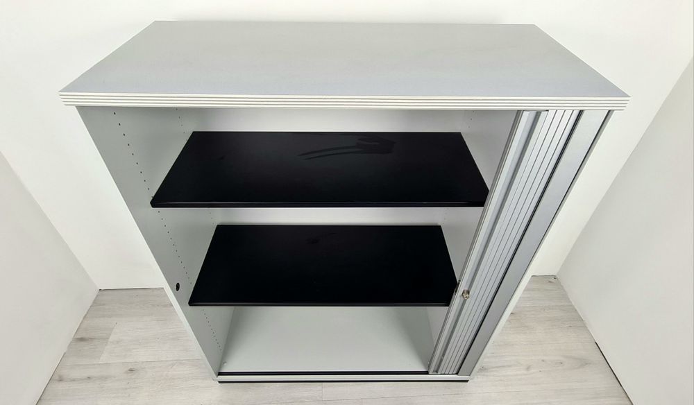 Немски офис шкаф етажарки съхранение на документи и други нужди