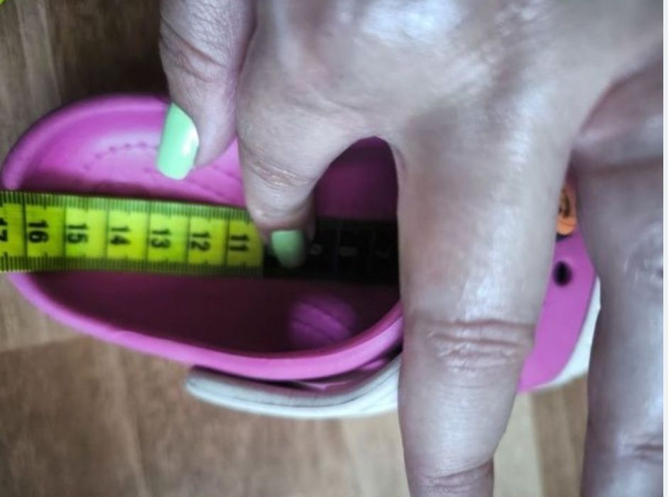 Papuci Crocs C8+jbitzzuri (25)