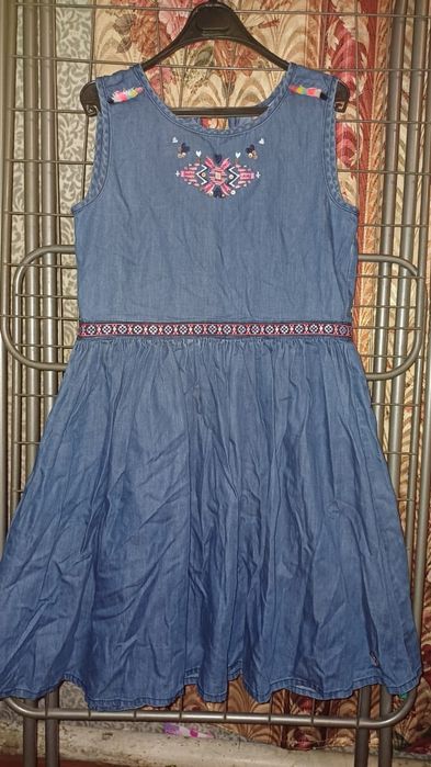 Платья размер 140