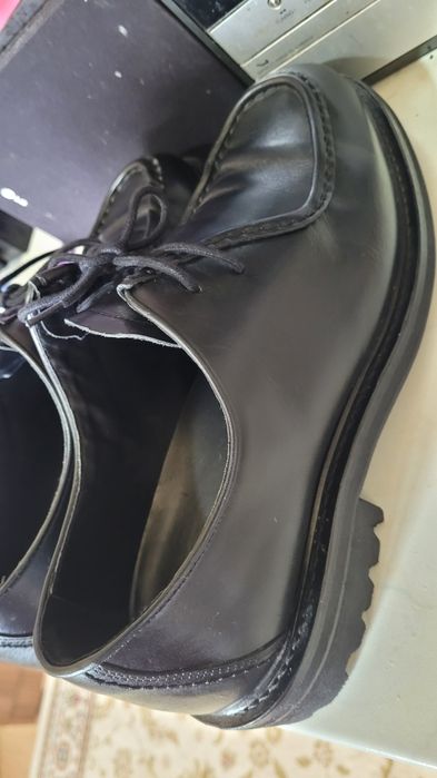 Pantofi din piele purtat o singura data