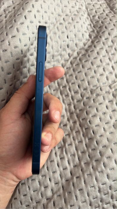 iPhone 12 в перфектно състояние