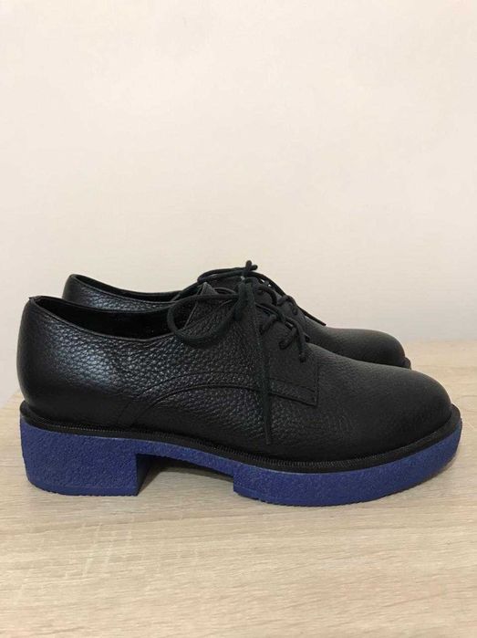 Кожанные туфли женские