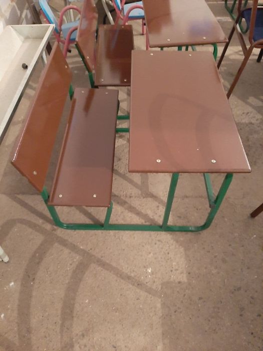 Хар хил турдаги темир ва ёгоч парта стол стуллар