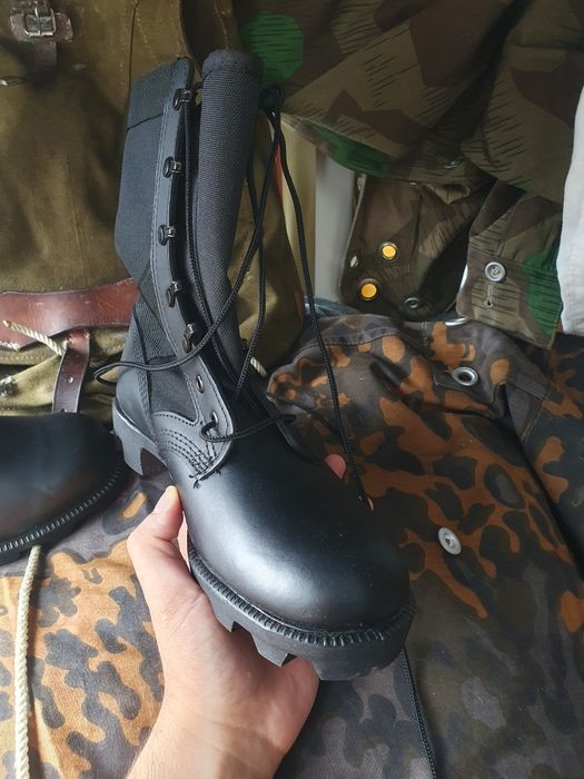 De vânzare: Bocanci originali U.S. Army WELLCO Jungle – Negri – Mărime