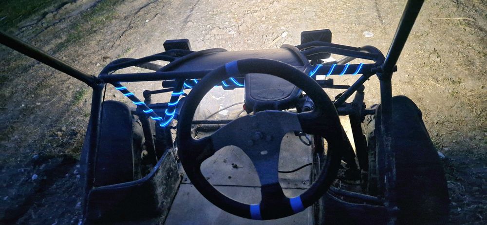 Vând sau schimb buggy