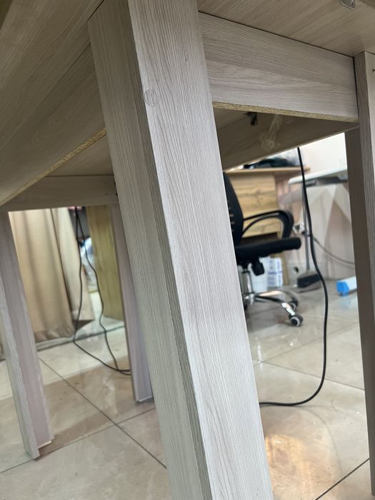 Стол кухонный за 3500 тг