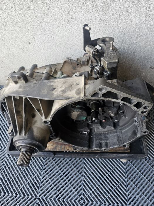 Cutie viteze manuala 2.0 tdi Volkswagen T5