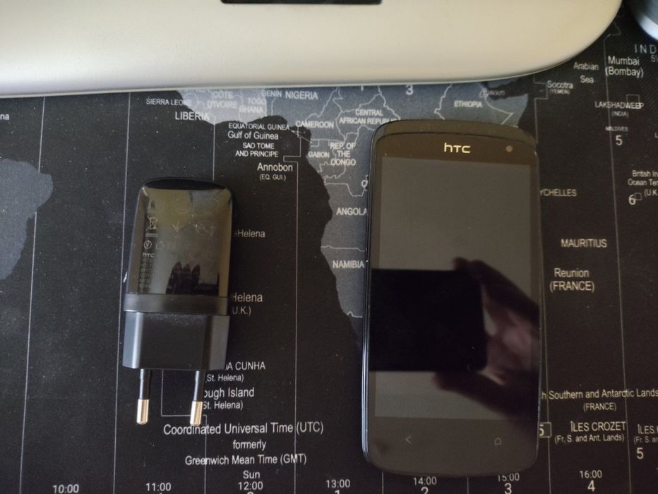 HTC  GSM без батерия