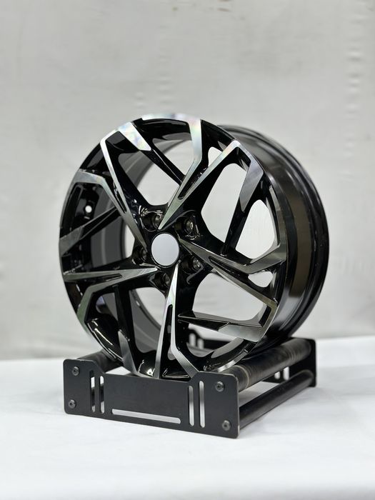 комплект диск R17 5x114.3