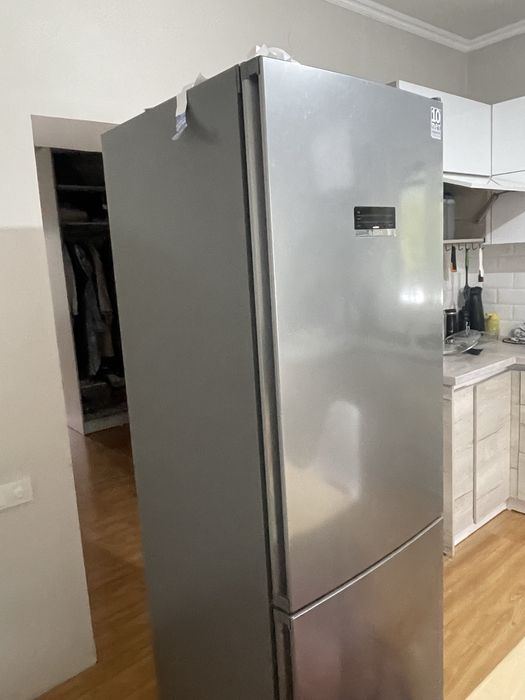 продаю холодильник BOSCH б/ув нормальном состоянии