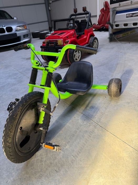 Mașinuțe copii ( vezi poze )