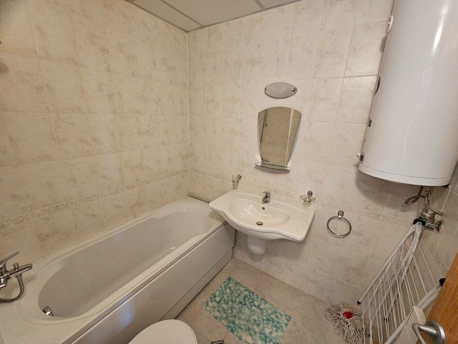 Продава се Двустаен апартамент в Разлог - 56 кв.м за 1036 €/кв.м - Снимка #10