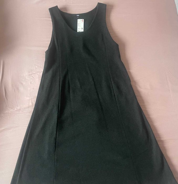 Rochie Uniqlo de iarna, noua cu eticheta