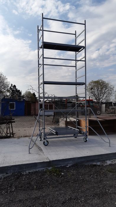 Мобилно скеле под наем (тип кула)