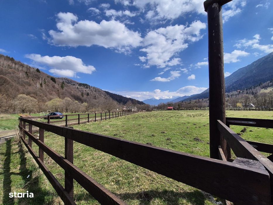 Teren intravilan cu vedere la munte, 1200 mp, acces usor, Plaiul Foii