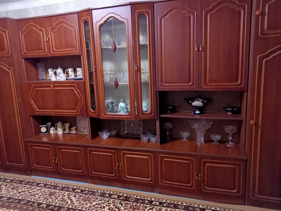 Стенка 4.20 в хорошем состоянии