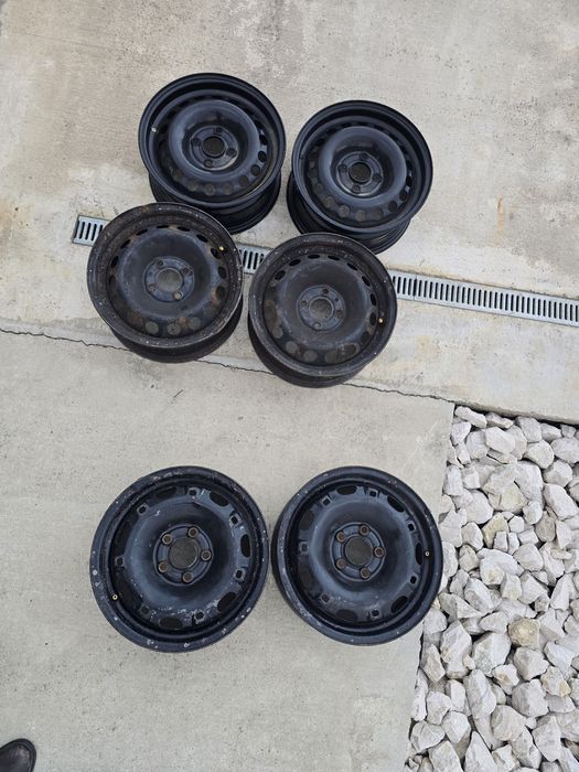 Vand 2 Cauciucuri 165 / 70 R14