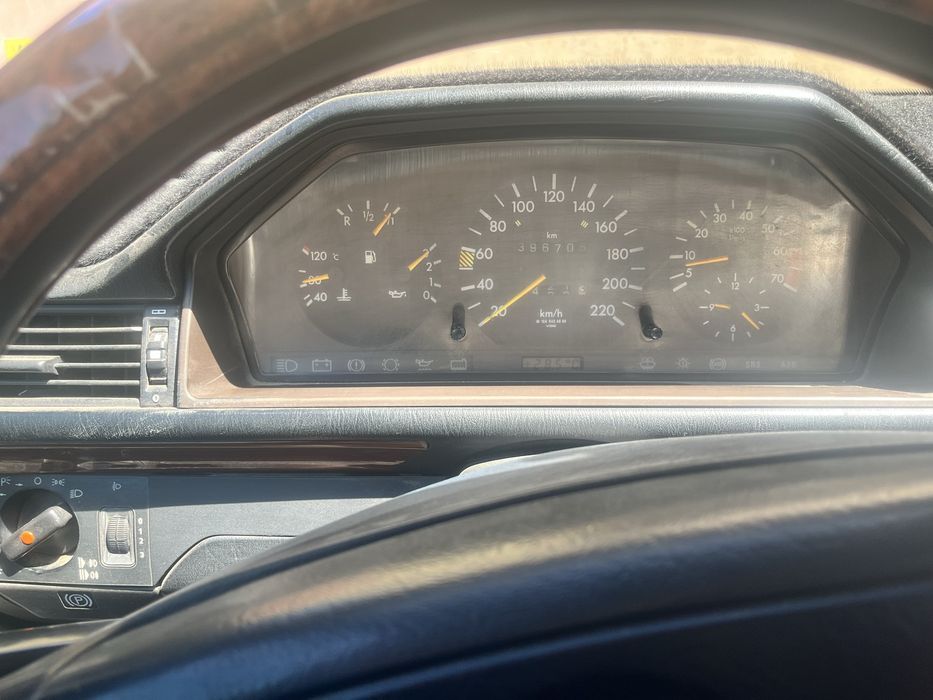 Продам мерседес 124, торг имеется