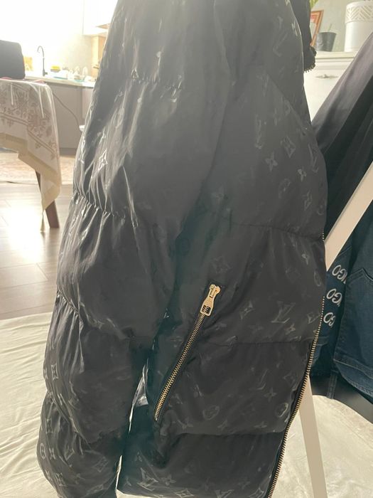 Куртка LOUIS VUITTON, 15000