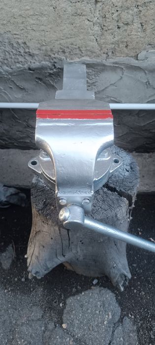 Продам _ Тиски _СССР