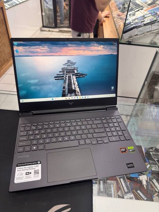 HP Victus Geming