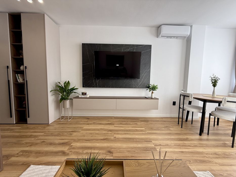 Apartament modern, complet renovat, cu panoramă superbă– Gheorgheni, str. Detunata