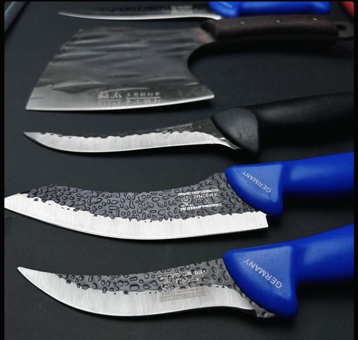 SET Macelarie Black Edition 8 piese
profesionale + 1 Satar f