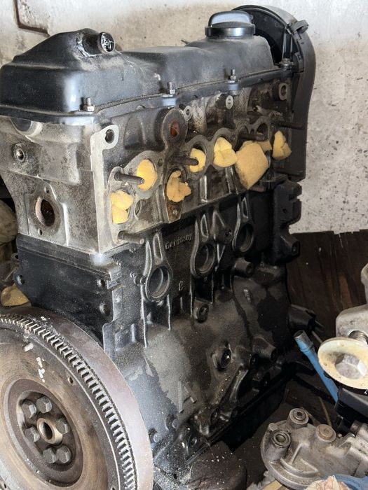 Двигатель VW PASSAT B3 1.8 mono