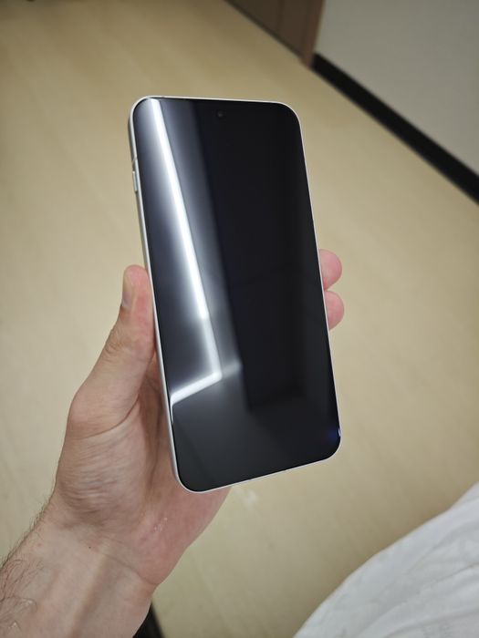 OnePlus 13T 8/256 как новый