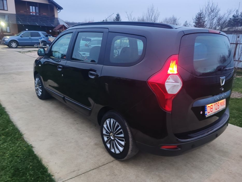 Vând Dacia Lodgy Laureate 2013 ,1.2 Tce. 109 mii km