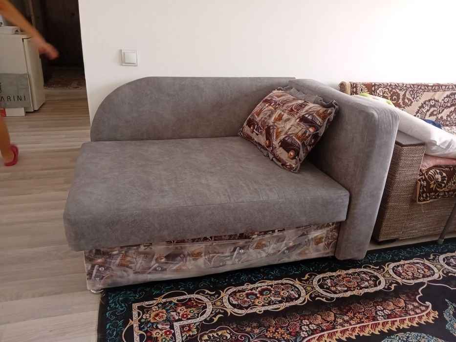 Продаю диван ( тахта )