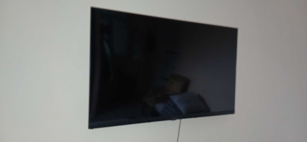 Televizor VOLTO 32 korobkasi bilan