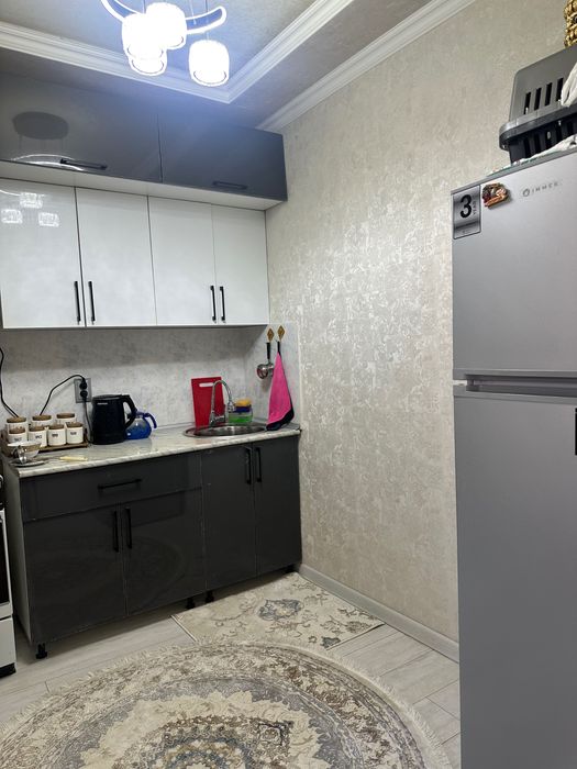 Своя 1 4/4комн кв перед на 3 Эко базар 60000yе