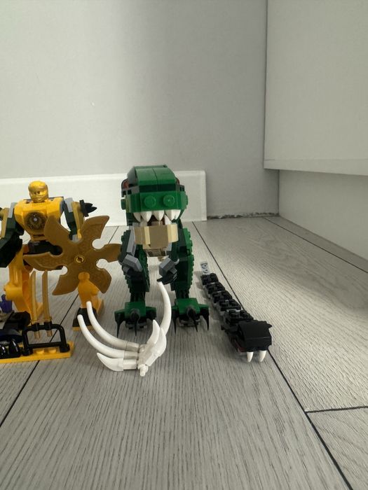 Продаю lego marvel