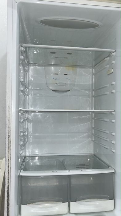 Холодильник на запчасти срочно