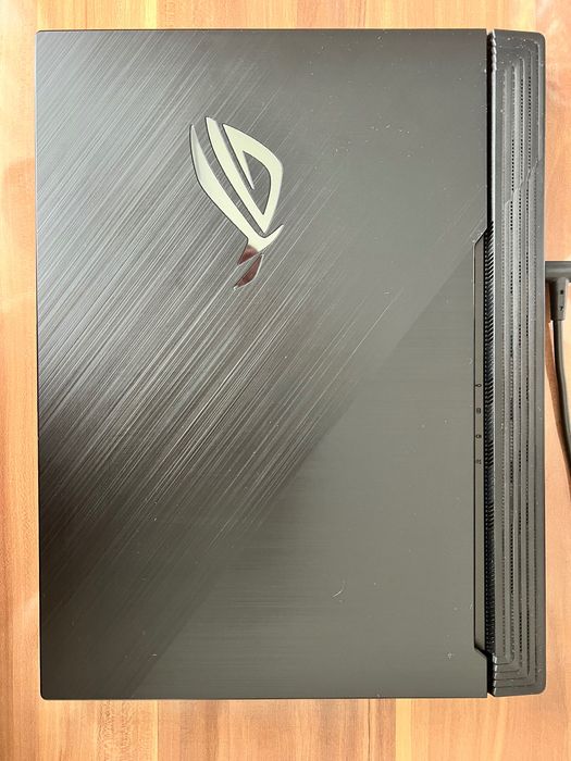 Ноутбук ASUS Rog Strix G512LW