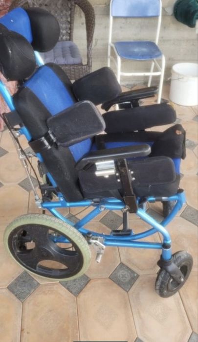 Инвалидная коляска