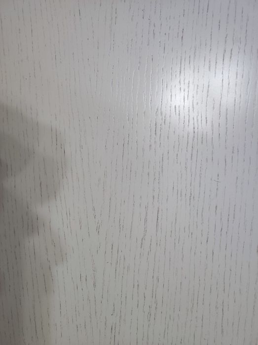 Стол для гостиной комнаты