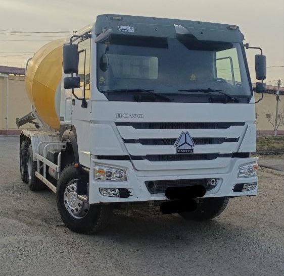 Миксер 10 куб HOWO заводской газлик