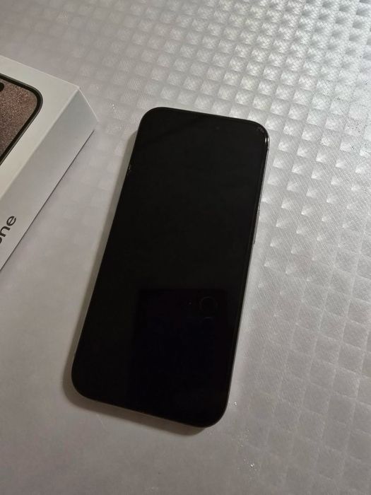 Продам IPhone 15 Pro 256 GB