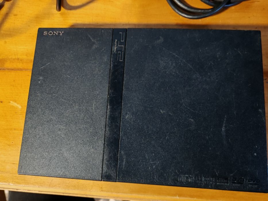 Vand ps 2  slim in stare buna de funcționare