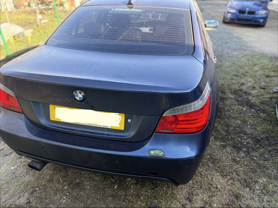 Dezmembrez bmw e60 facelift