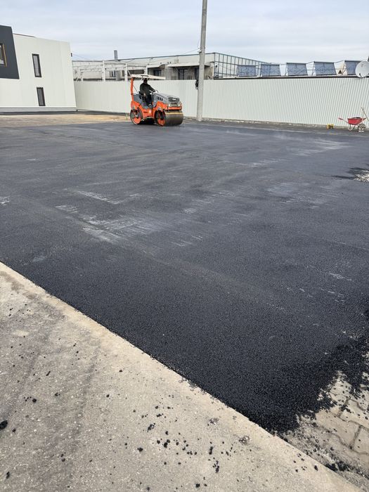 Asfaltare curte Prahova