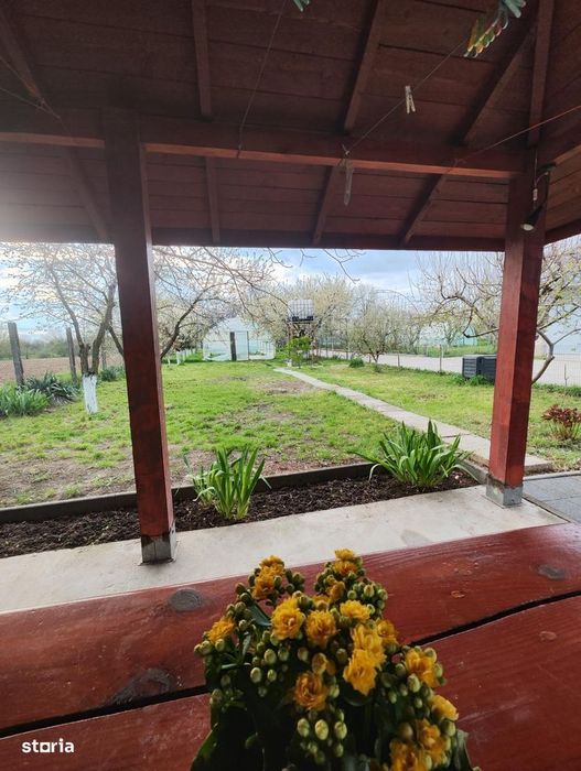 Casa si depozit materiale constructii( 35 km de Bucuresti)