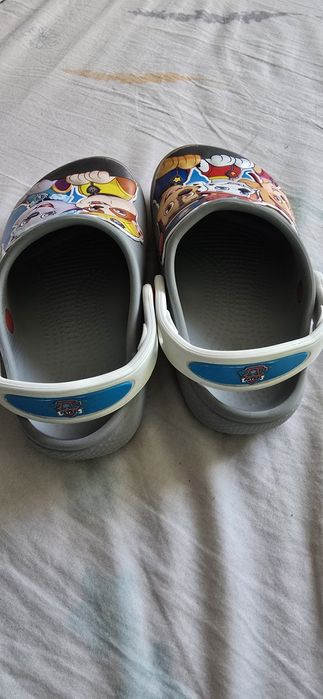 Șlapi/papuci copii crocs c11 sau 28-29 cu Paw Patrol