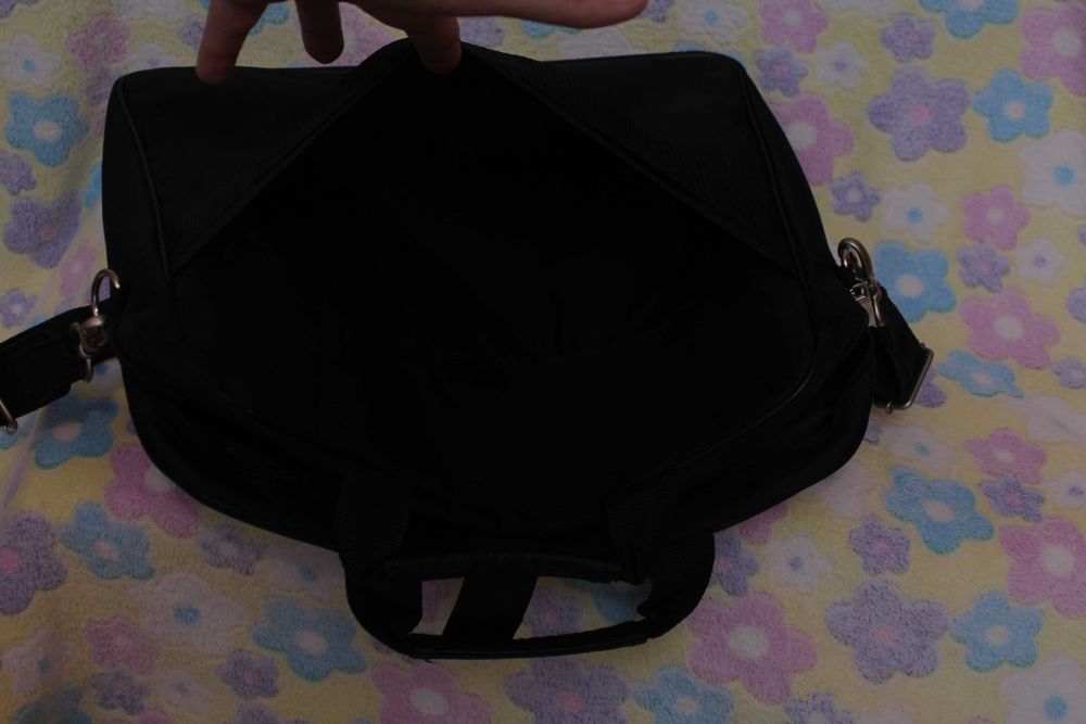 Сумка для ноутбука Asus, 17", брендовая.