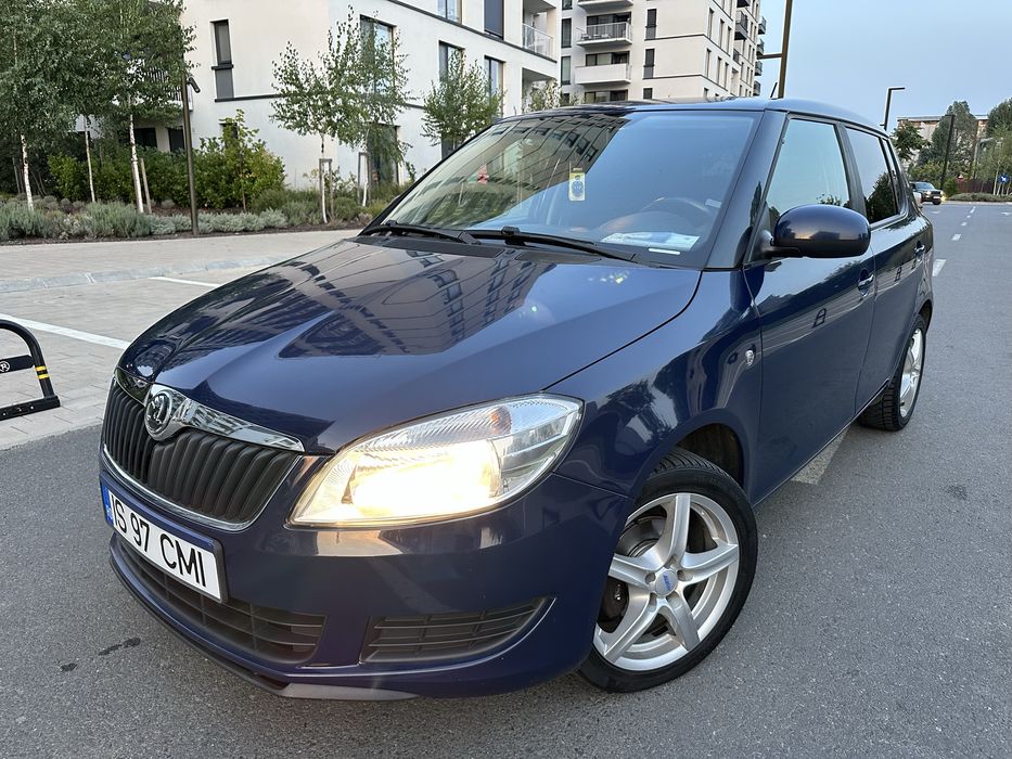 Skoda Fabia an 2015*Diesel 1,6tdi Euro 5*Proprietar Acte  la zi*Cumparata de noua de la Skoda Romania*