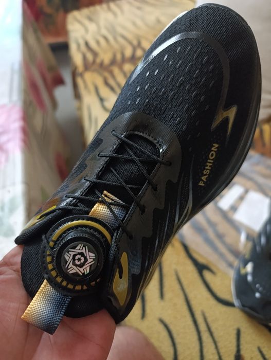 Дамски маратонки