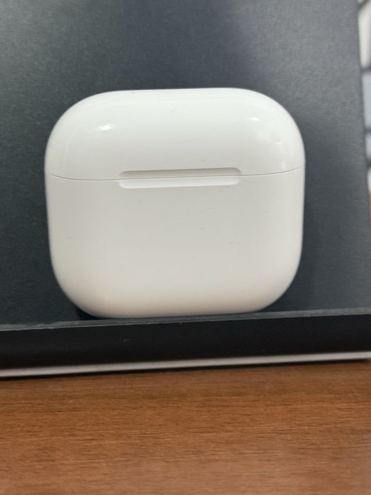 Apple Air pods 4